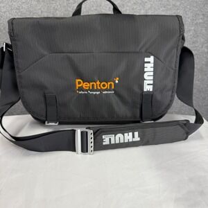 Thule Stravan Messenger Bag Black Laptop Case Penton Logo Adjustable Strap 17in